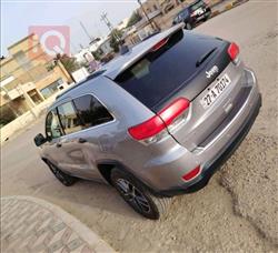 جیپ گراند شیرۆکی